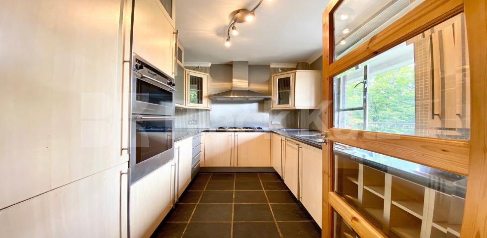 			VIDEO VIEWING AVAILABLE!, 2 Bedroom, 1 bath, 1 reception Apartment			 Cruikshank Street , ANGEL-KINGS CROSS